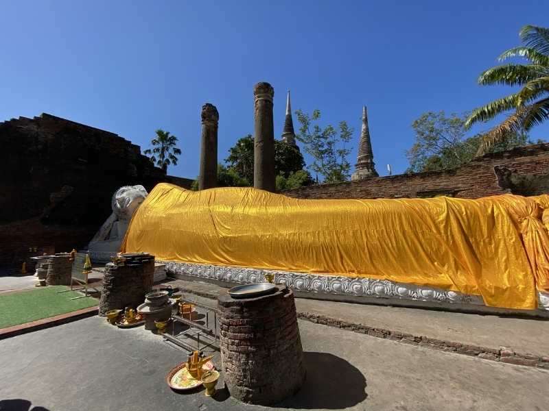 Reclining Buddha - Ayutthaya Travel Guide