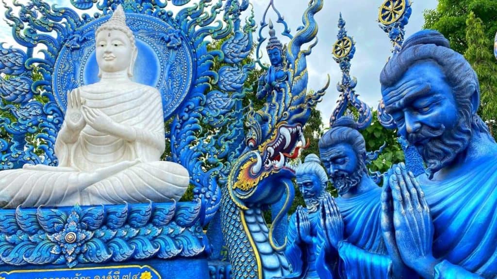 The Blue Temple - Chiang Rai travel guide