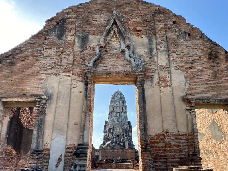 Wat Rachaburana - Ayutthaya Travel Guide