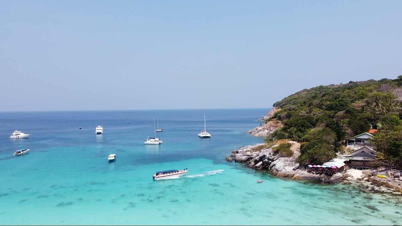 You are currently viewing Raya Island & Coral Island | 2 Stunning Islands | One Day-Trip From Phuket