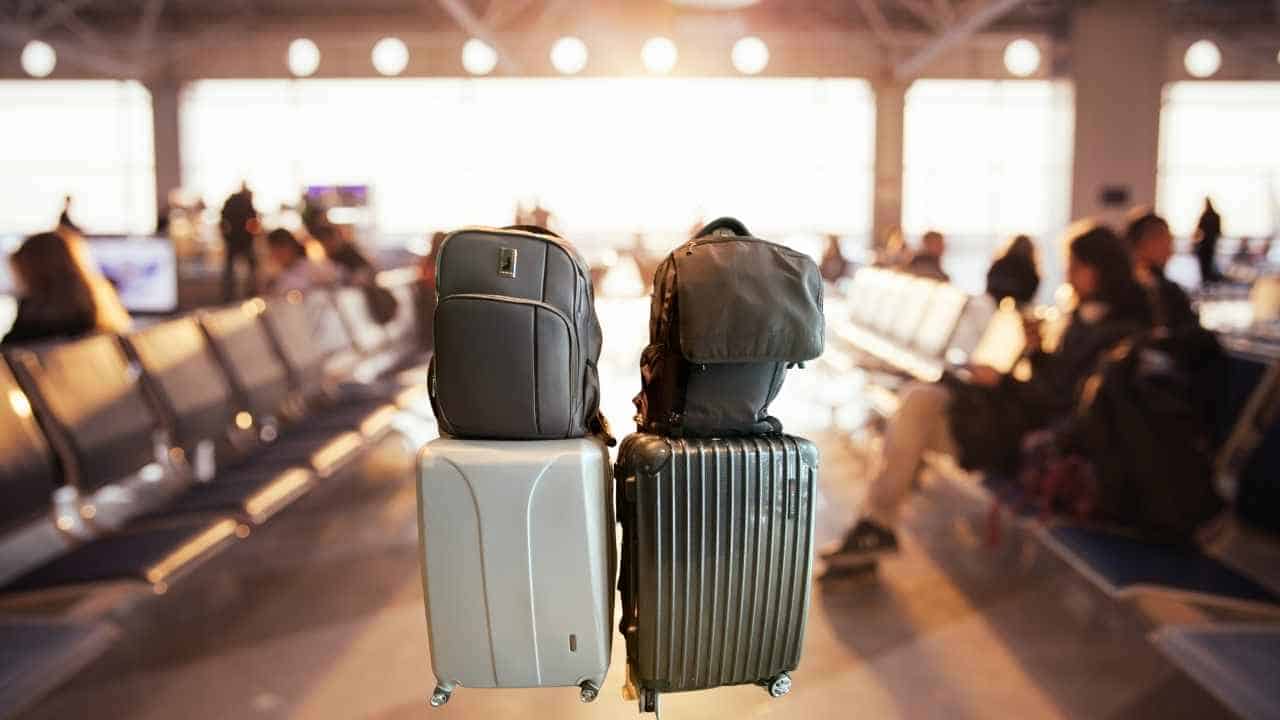 You are currently viewing How to Pack a Suitcase | 11 Essential Packing Tips for Long-Term Travel
