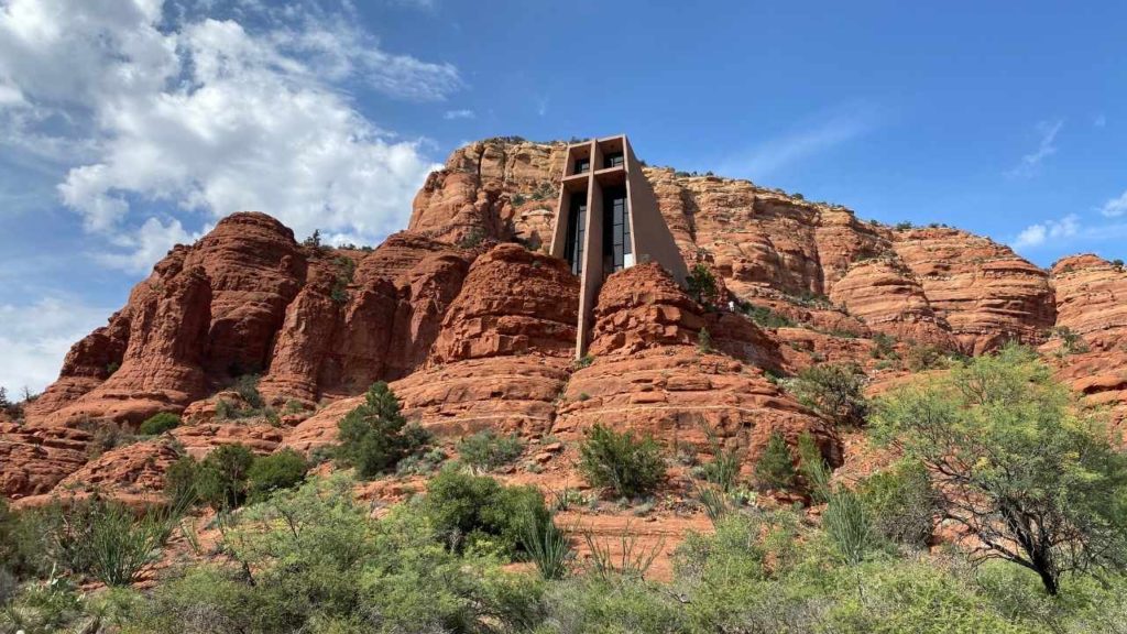 Chapel of the Holy Cross - Sedona, Arizona Travel Guide