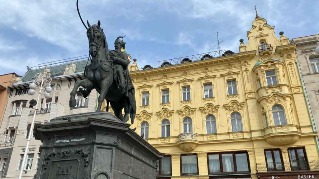 Jelacic Square - 15 Things to Do in Zagreb