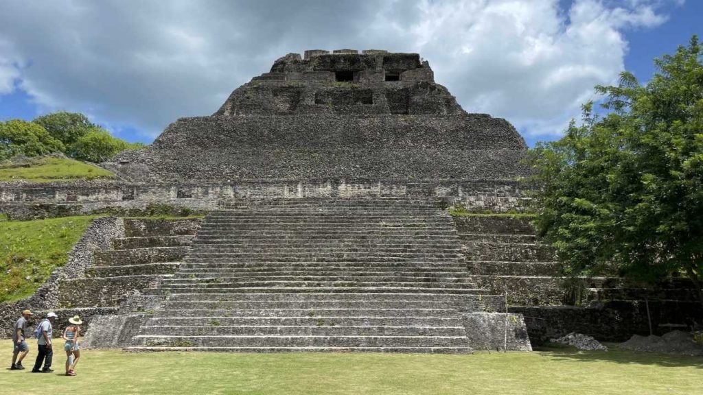 Xunantunich