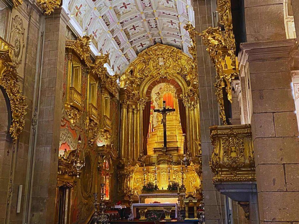 Holy Cross Church Golden Interior - Things to Do Braga