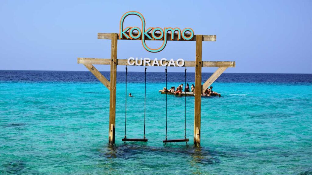 swing set at Kokomo Beach Curacao