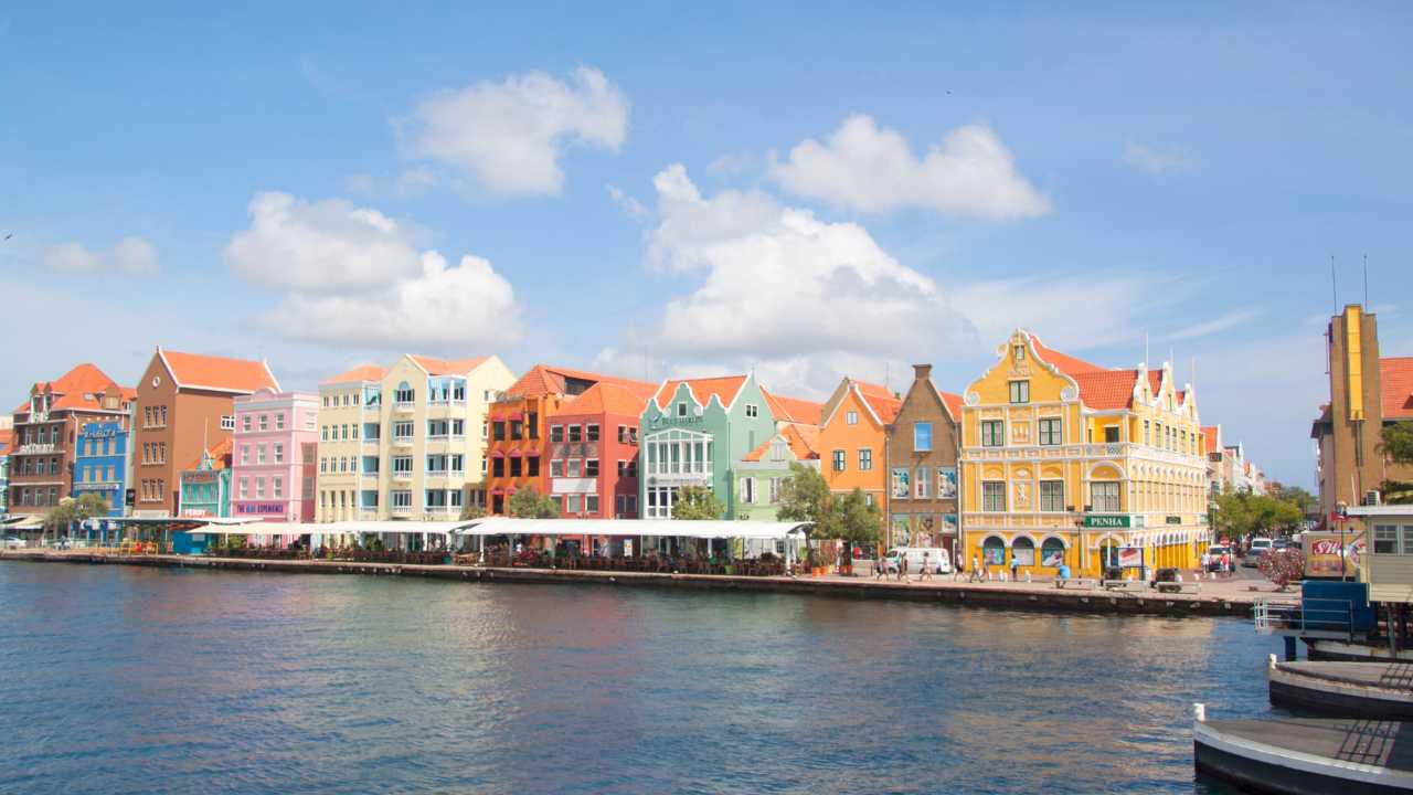 You are currently viewing The 25 Best Things to Do in Willemstad Curacao 2024