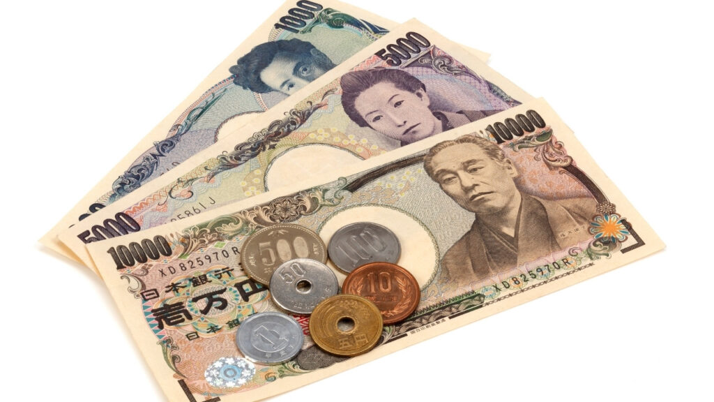 Japanese yen - the currency in Japan - things to know before going to Japan