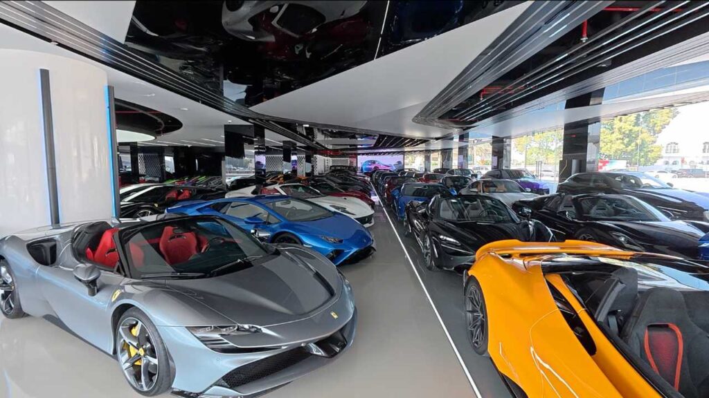 Luxury Cars in Dubai 